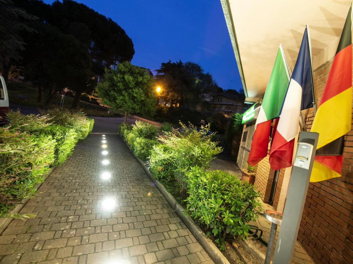 Duca Del Mare - Hotel Di Nardo Group マッサ・マリッティマ エクステリア 写真