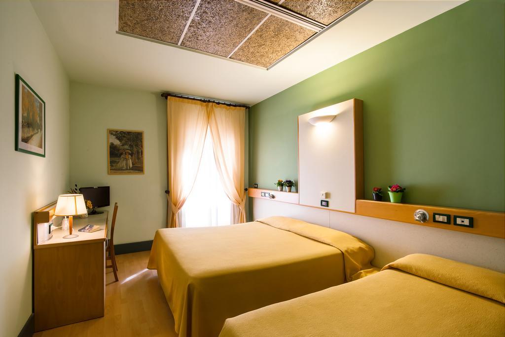 Duca Del Mare - Hotel Di Nardo Group マッサ・マリッティマ エクステリア 写真