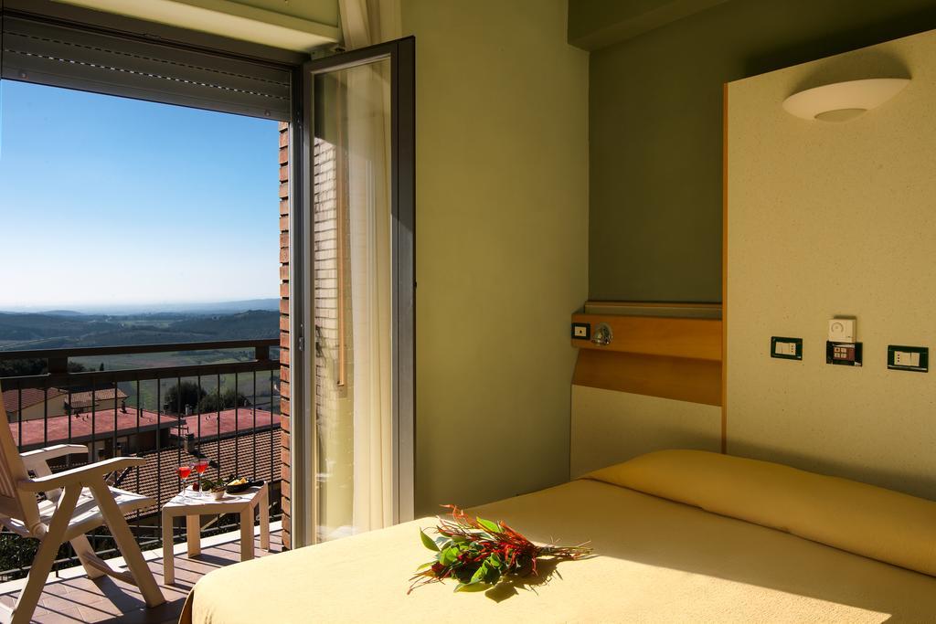 Duca Del Mare - Hotel Di Nardo Group マッサ・マリッティマ エクステリア 写真