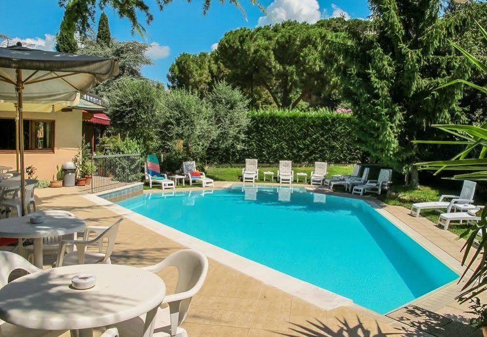 Duca Del Mare - Hotel Di Nardo Group マッサ・マリッティマ エクステリア 写真